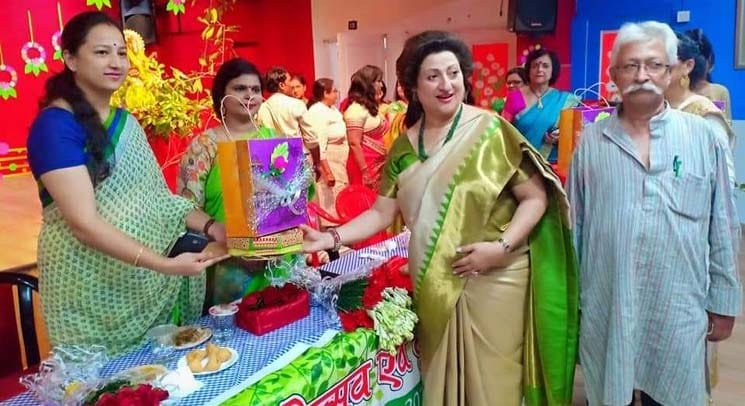 "क्यों देखती है मेरी नजर तुम को बार-बार... "क्यों देखती है मेरी नजर तुम को बार-बार...