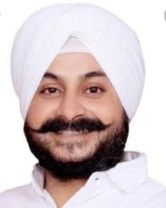 गुरुद्वारा विवाद : दिल्ली से लेकर पंजाब तक गरमाई सिख सियासत