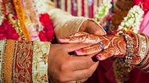 लॉकडाउन में फंसी बारात, 22 दिन से स्कूल में हैं दूल्हा, दुल्हन और बाराती