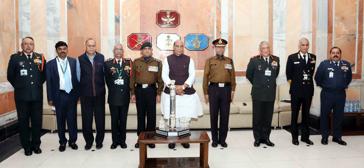 जाट रेजिमेंटल सेंटर और दिल्‍ली पुलिस ने जीती सर्वश्रेष्‍ठ मार्चिंग दस्‍ते की ट्रॉफी