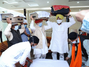 अफगानिस्तान से भारत लाए गए श्री गुरुग्रंथ साहिब के तीनों स्वरुप, दिल्ली के गुरुद्वारा में स्थापित