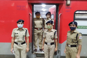 महिला मुसाफिरों के लिए 'सहारा ' बना RPF का ' मेरी सहेली' अभियान