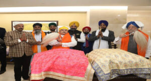 104 अफगानिस्तानियों को लेकर विशेष फ्लाइट भारत पहुंची, सरकार ने की अगवानी