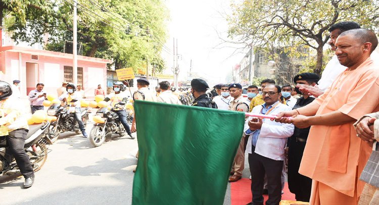 UP : मुख्यमंत्री योगी ने किया पल्स पोलियो अभियान का श्रीगणेश