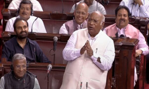 संसद में मल्लिकार्जुन खरगे एवं पीयूष गोयल के बीच नोकझोंक