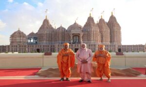 प्रधानमंत्री मोदी ने अबू धाबी में पहले हिंदू मंदिर का उद्घाटन किया