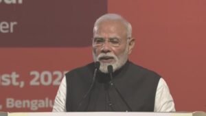 Dwarka expressway : द्वारका एक्सप्रेसवे पर फर्राटे भरेंगे वाहन, प्रधानमंत्री मोदी कल करेंगे उद्घाटन