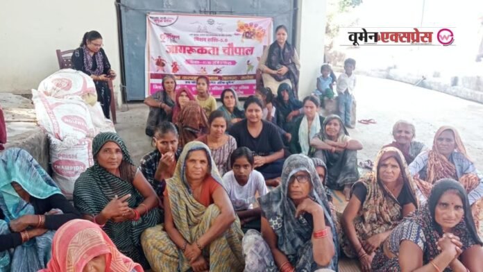 Mission Shakti: योगी राज में चौपालों से गांव-गांव बुलंद हो रही महिलाओं की आवाज