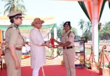 रेल मंत्री अश्विनी वैष्णव ने RPF के जाबांजों में भरा जोश, किया सम्मानित