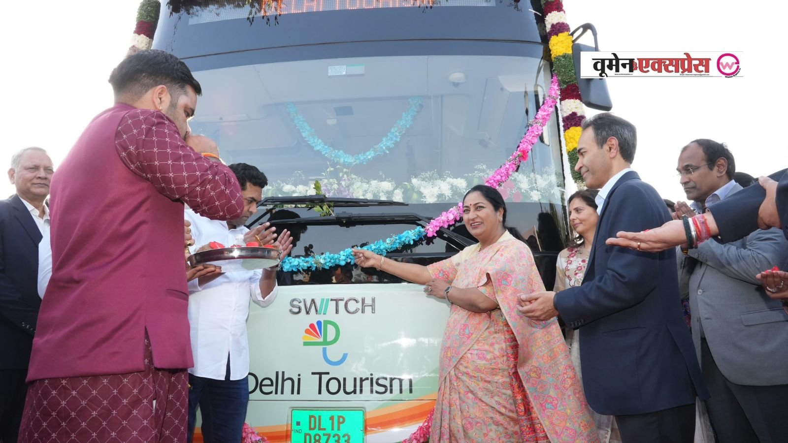 Double Decker Bus in Delhi: दिल्ली डबल डेकर बस लॉन्च, CM रेखा गुप्ता ने दिखाई हरी झंडी, जानें किराया और रूट
