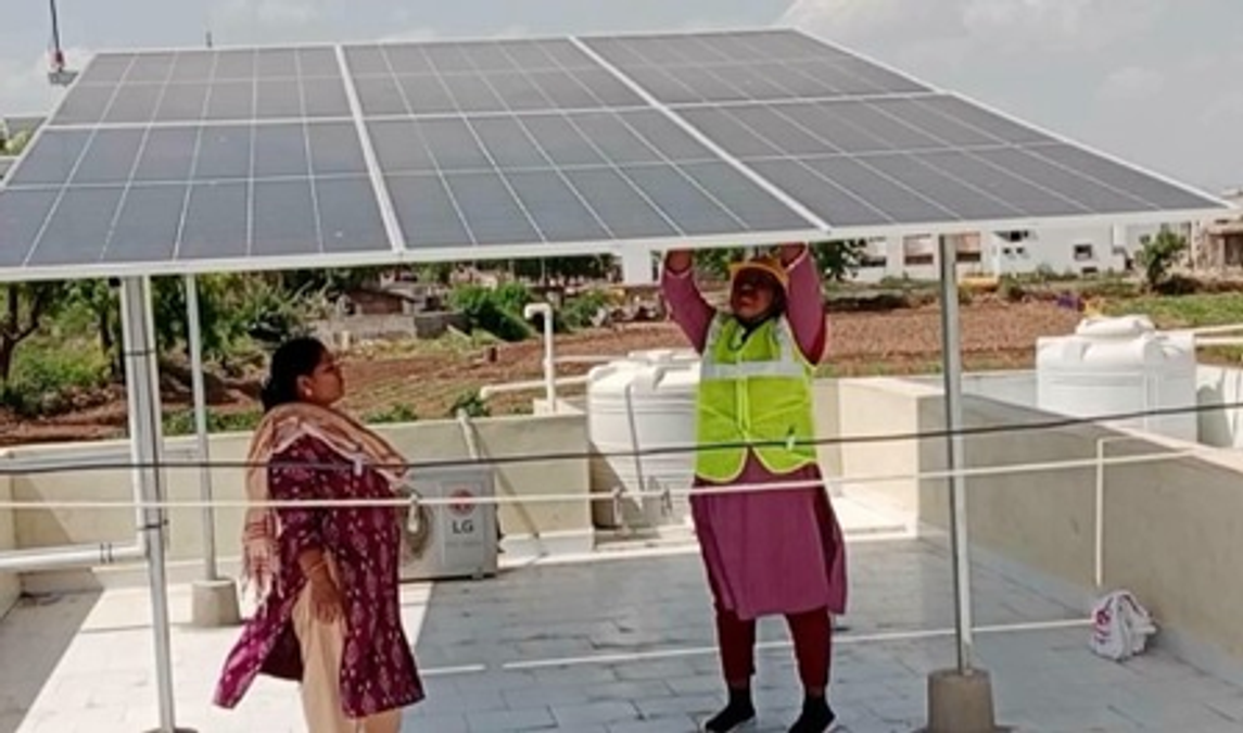 पीएम सूर्य घर मुफ़्त बिजली योजना से गुजरात की पायल मुंजपारा बनी सोलर उद्यमी, जानें पूरी कहानी