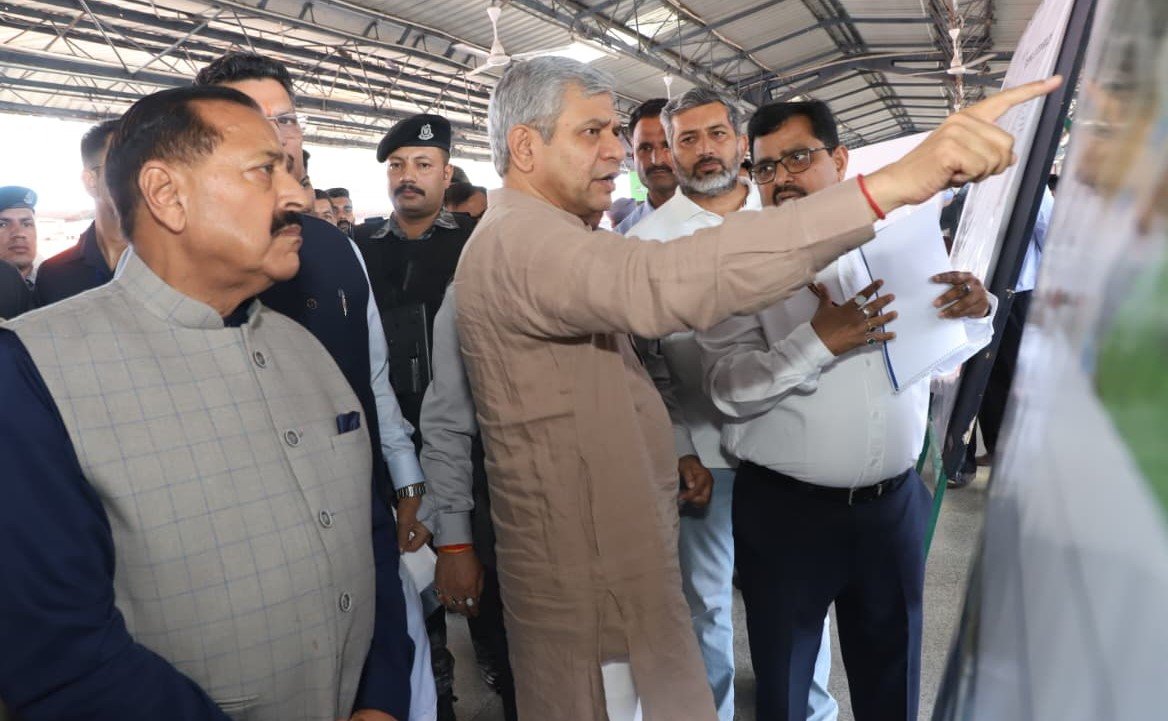 दिल्ली के करीब आई घाटी, जम्मूतवी से श्रीनगर तक वंदे भारत एक्सप्रेस का श्रीगणेश