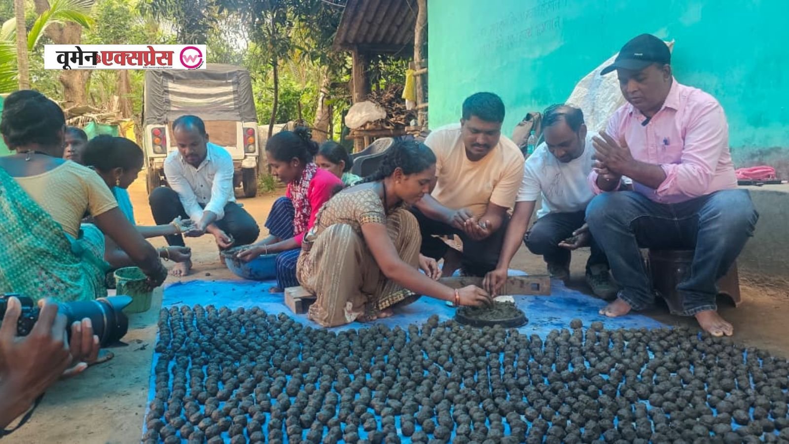 बिना गड्ढा खोदे और बिना पानी दिए उगेंगे पेड़! दंतेवाड़ा में ग्रामीणों ने एक दिन में बना डाले 1 लाख से अधिक 'सीड बॉल'